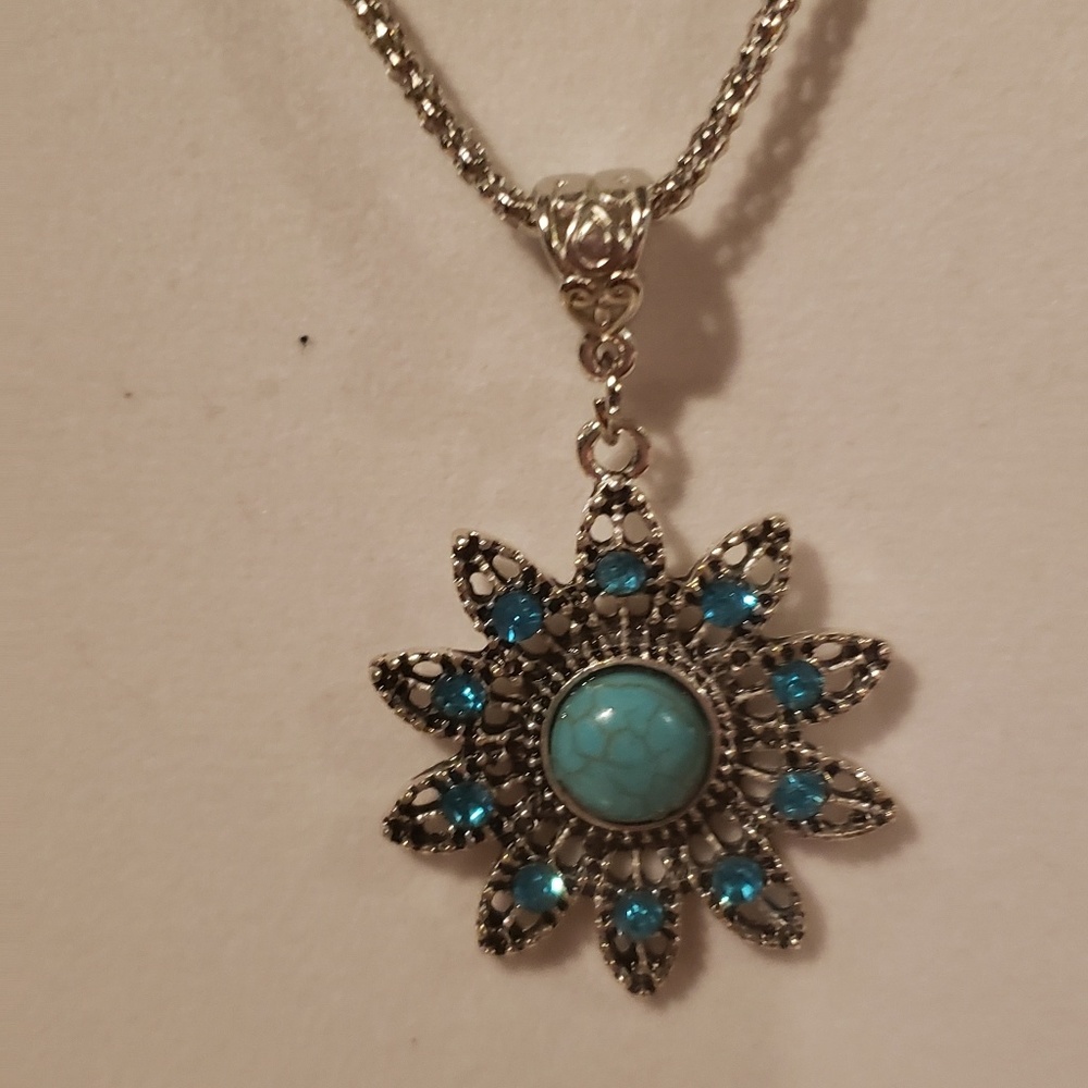 Torquoise  neclace (buy 2 get a free gift)